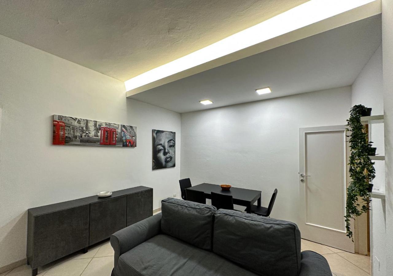 Modern Cenisio Apartment - Self Check-In & Parking Milan Exterior photo